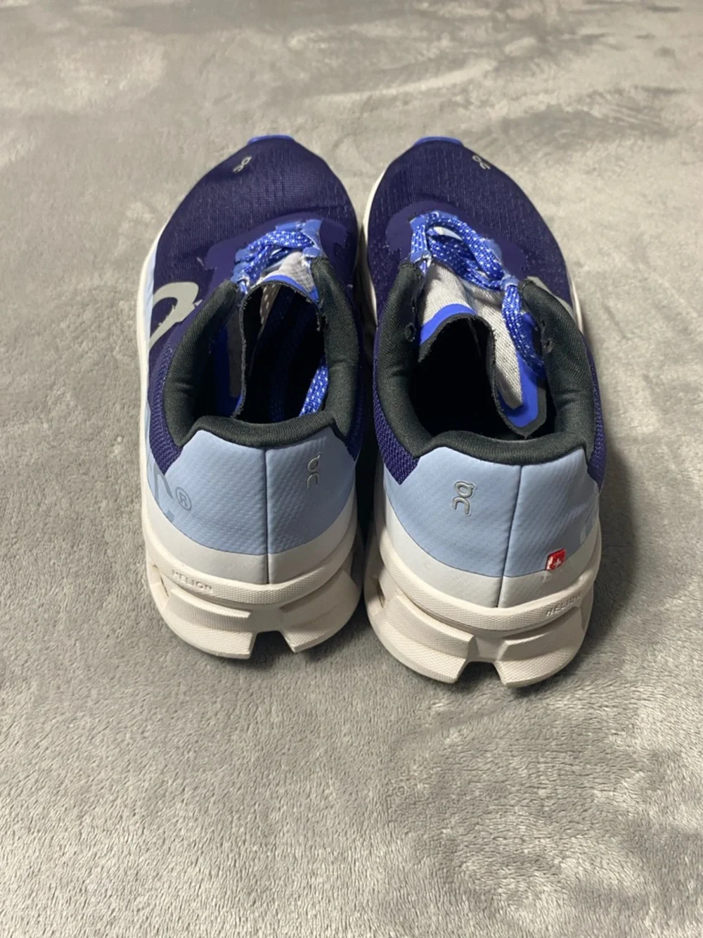 On Cloudmonster 61.99026 Acai/Lavender Blue Running Shoes Sneakers Women Sz 9.5